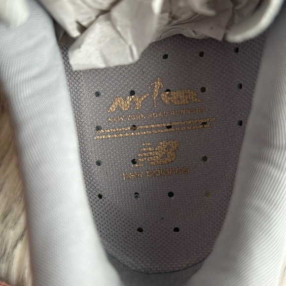 New Balance NYC Marathon Edition FuelCell RC Elite v2 - Picture 15 of 16